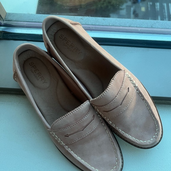 Women's Seaport Penny Leather Loafer Pale Pink - Picture 2 of 3